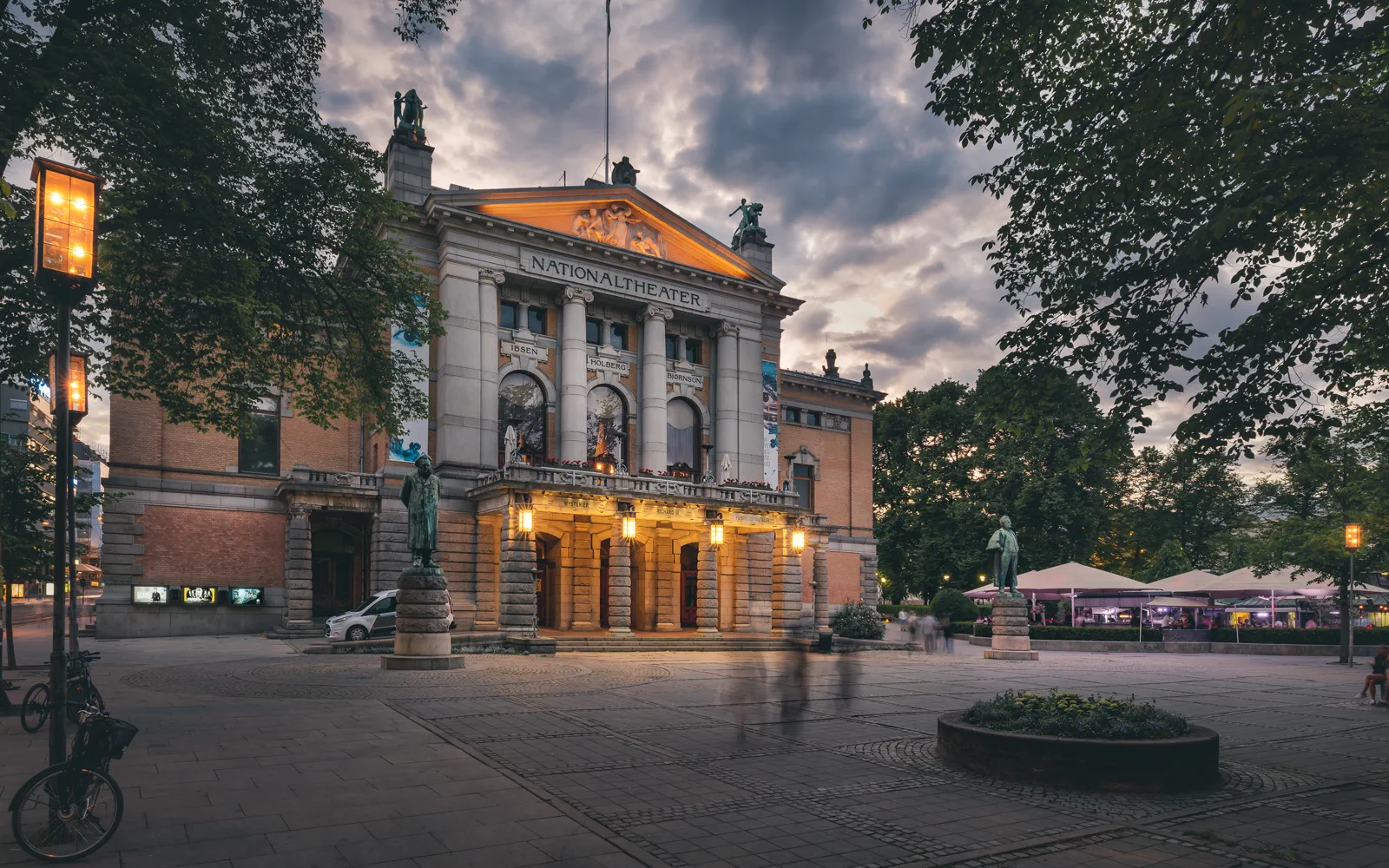 Oslo's National Theatre illuminated in the evening